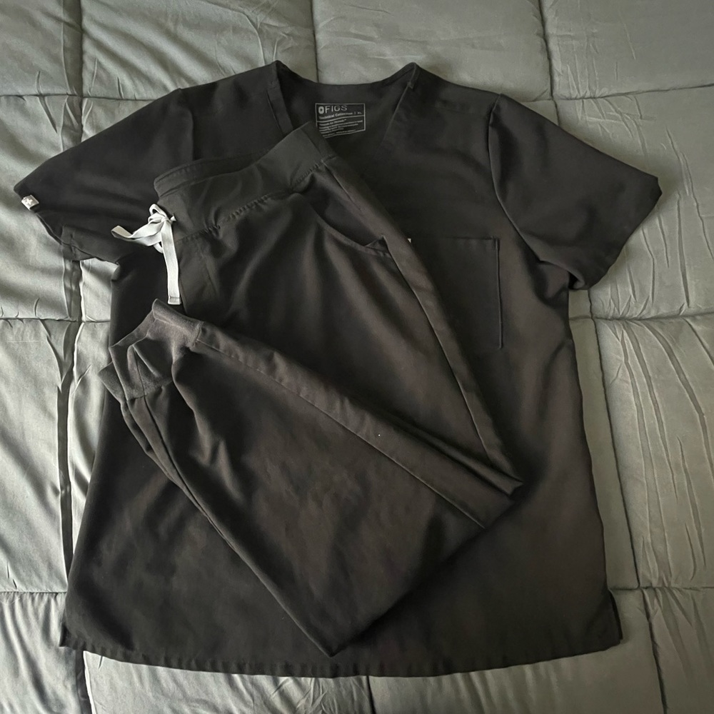 Figs Scrubs Black Set